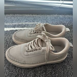 Steve Madden Cream Sneakers